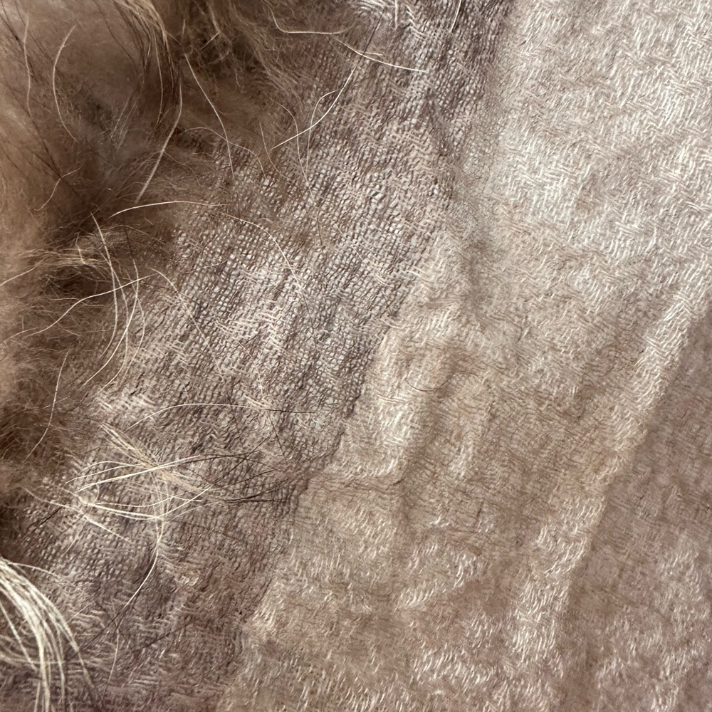 Real Fox Fur Wrap and Scarf - Picture 6 of 7